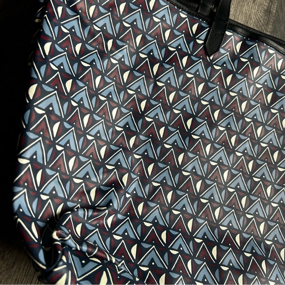 Large tote handbag - Picture 3 of 5